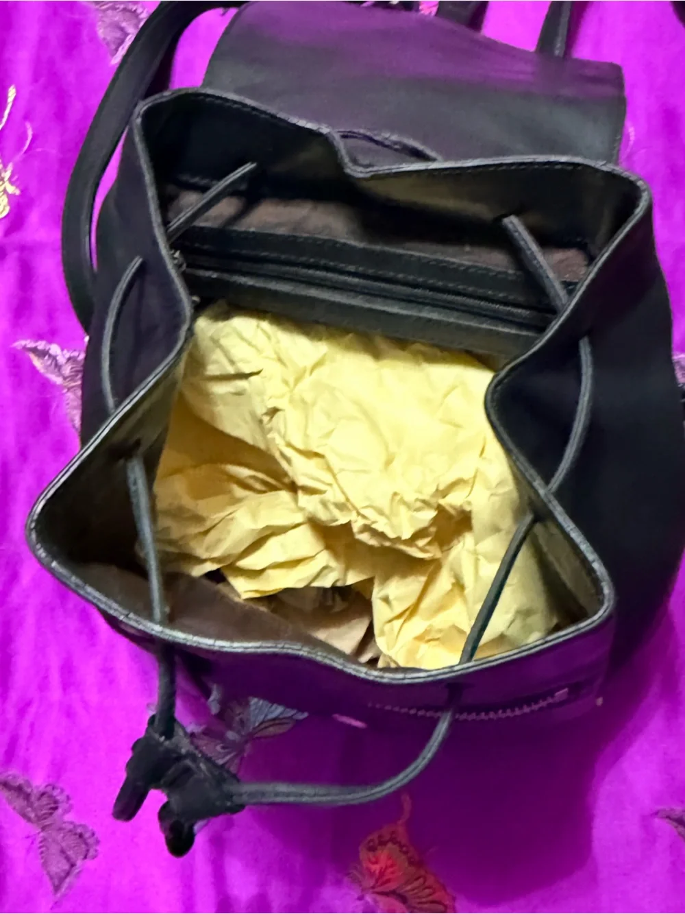 Vtg. Coach Hampton Legacy Black Leather Drawstring Flap Backpack